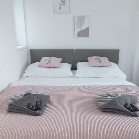 Skolska Winter Terrace Apartment Praha Bagian luar foto
