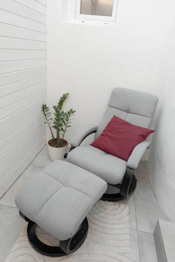 Skolska Winter Terrace Apartment Praha Bagian luar foto