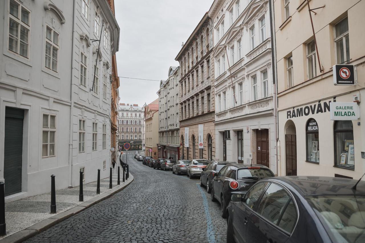 Skolska Winter Terrace Apartment Praha Bagian luar foto